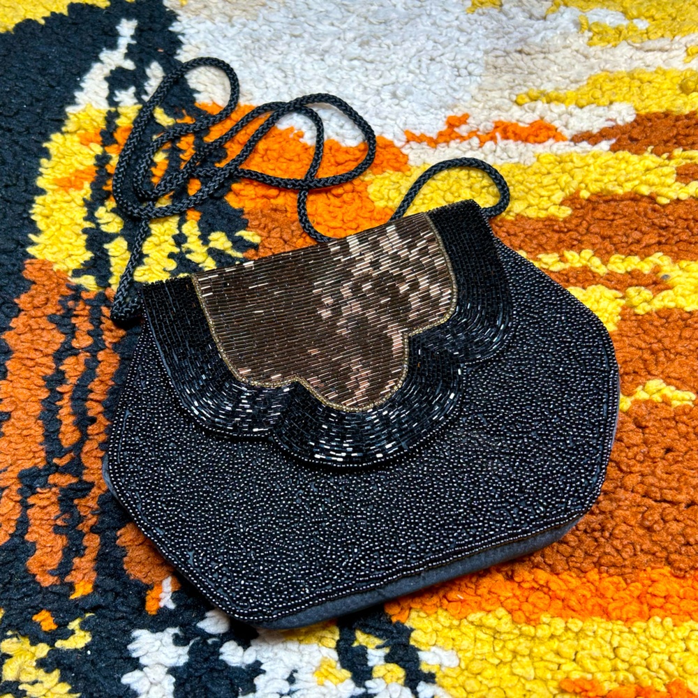 Glam Babe, VINTAGE, Milor, beaded purse!!